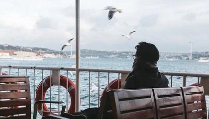 开yun官网-卡利亚里客场大胜，重返胜利之路！